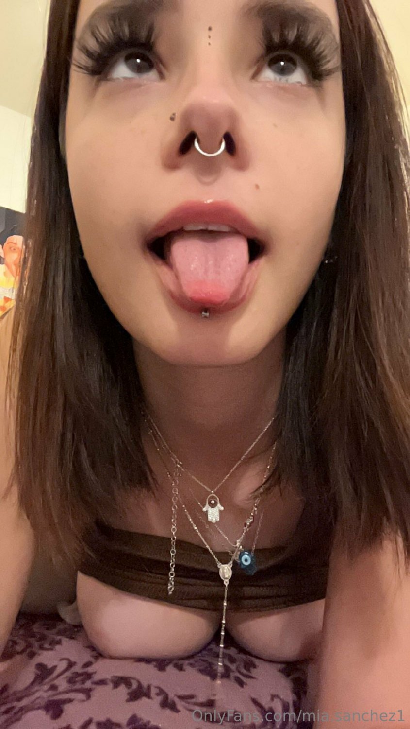 cute teen egirl with perfect tits and a tight pussy #cfFLya8Z