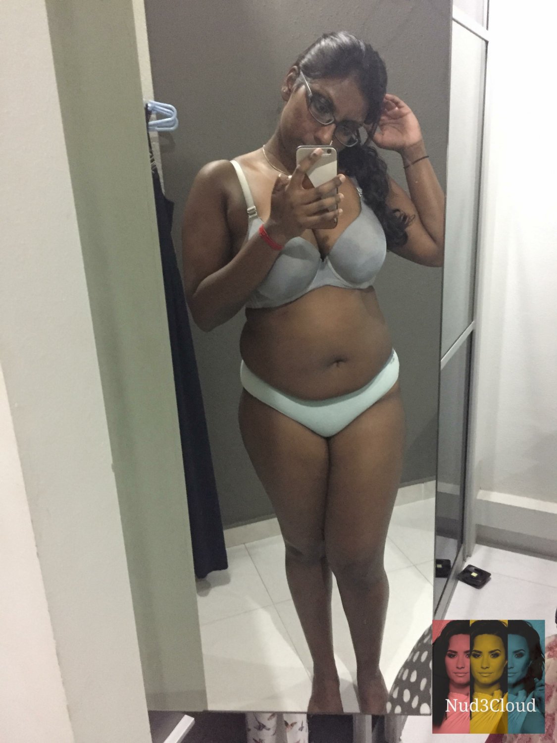 thick singapore milf #qec4R8OC