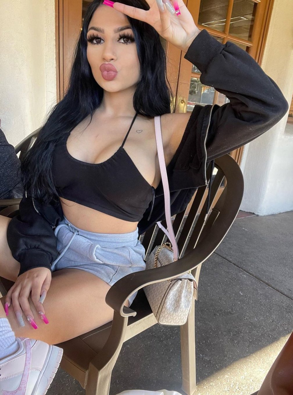 My dads gf’s daughter is a sexy lil rave slut. Tribute & drench this petite thick latina whore #TCvyawnG