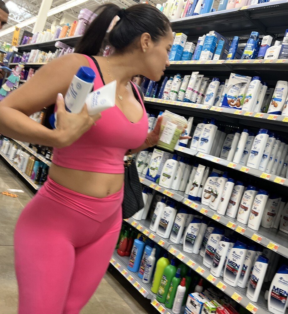 Latina bitch Walmart #wLmAyLZ6